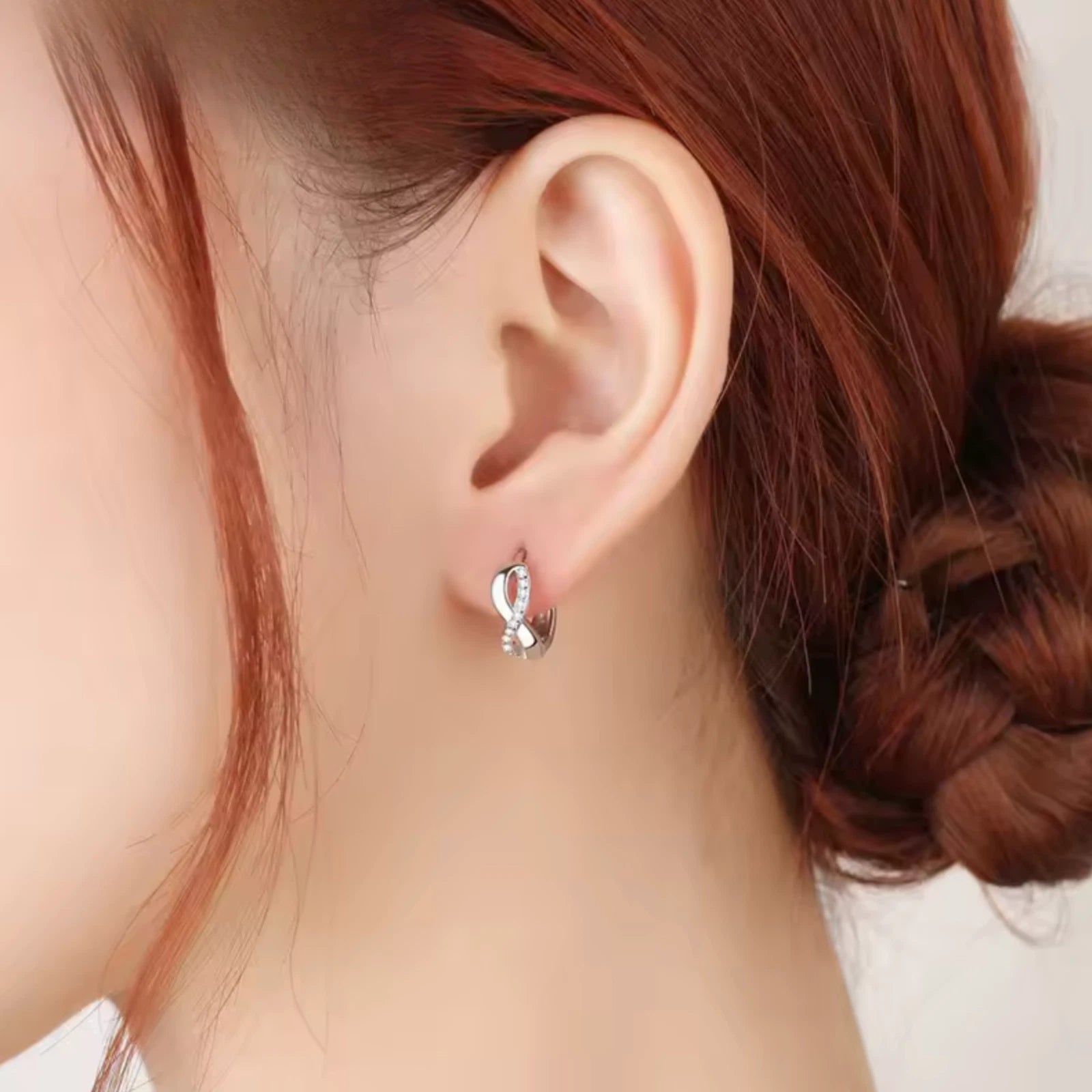 Boucles d'oreilles en argent 925 avec zircones Infinity