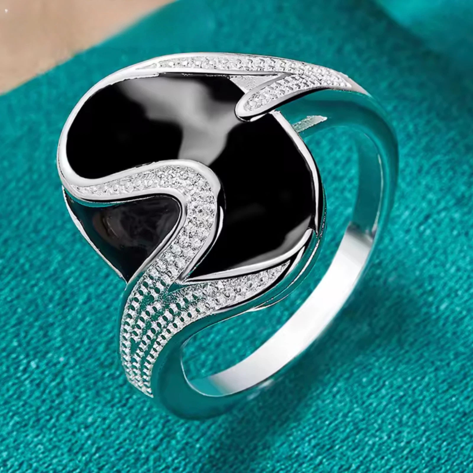 Bague acier inoxydable Pierre onyx  Bague Design Moderne Pavé Zircon